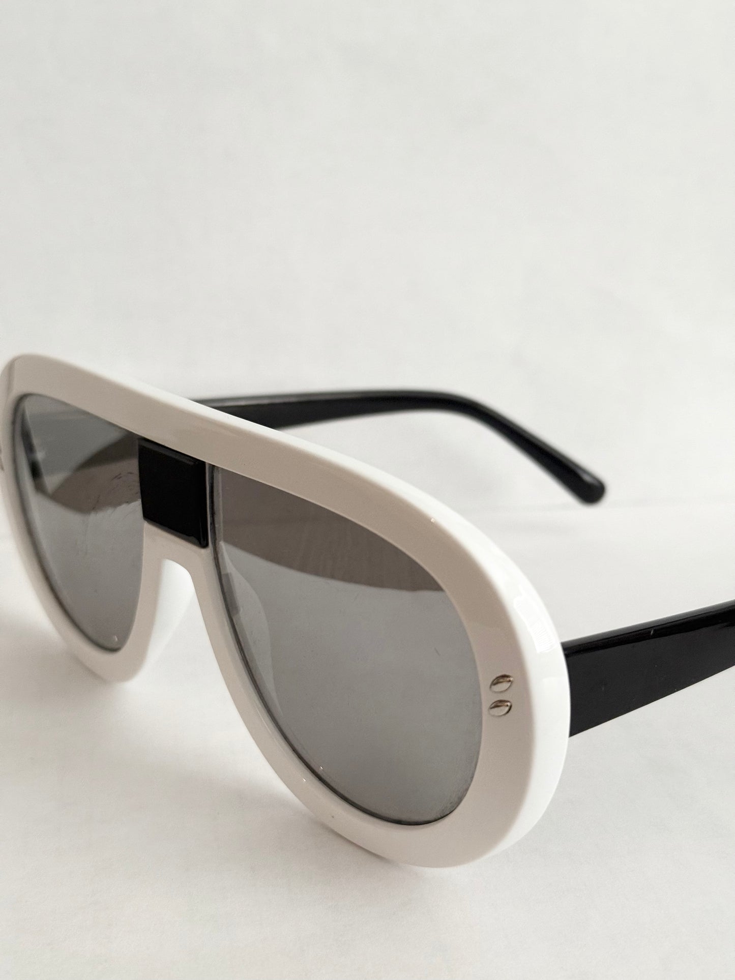 T- Virtual Shades
